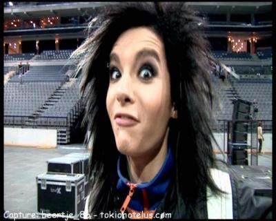 bill la tete il fait une grimasse